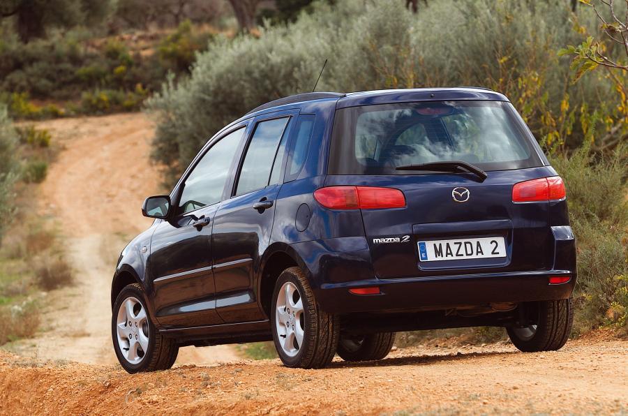  Mazda2 2002 года  (фото 40 из 113)